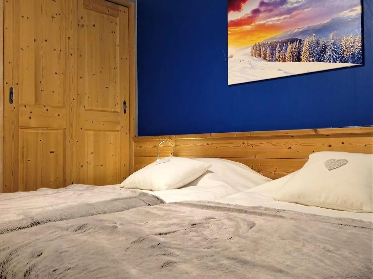 Bel Appartement 6/8 Pers Avec Balcon, Au Coeur De Val Thorens - Fr-1-545-21 0*,  France
